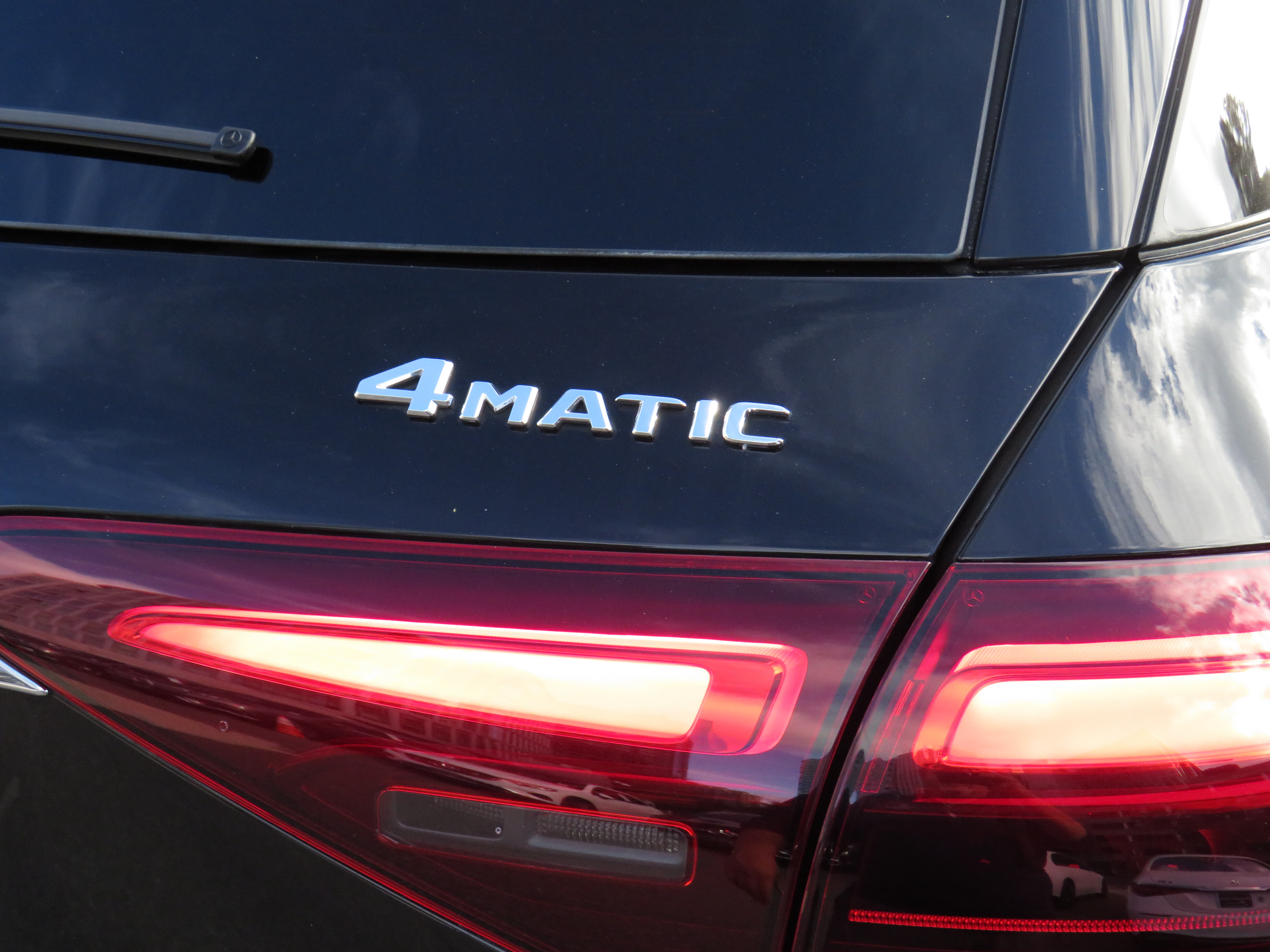 Certified Used 2024 Black Mercedes-Benz GLE 350 4MATIC® image 31
