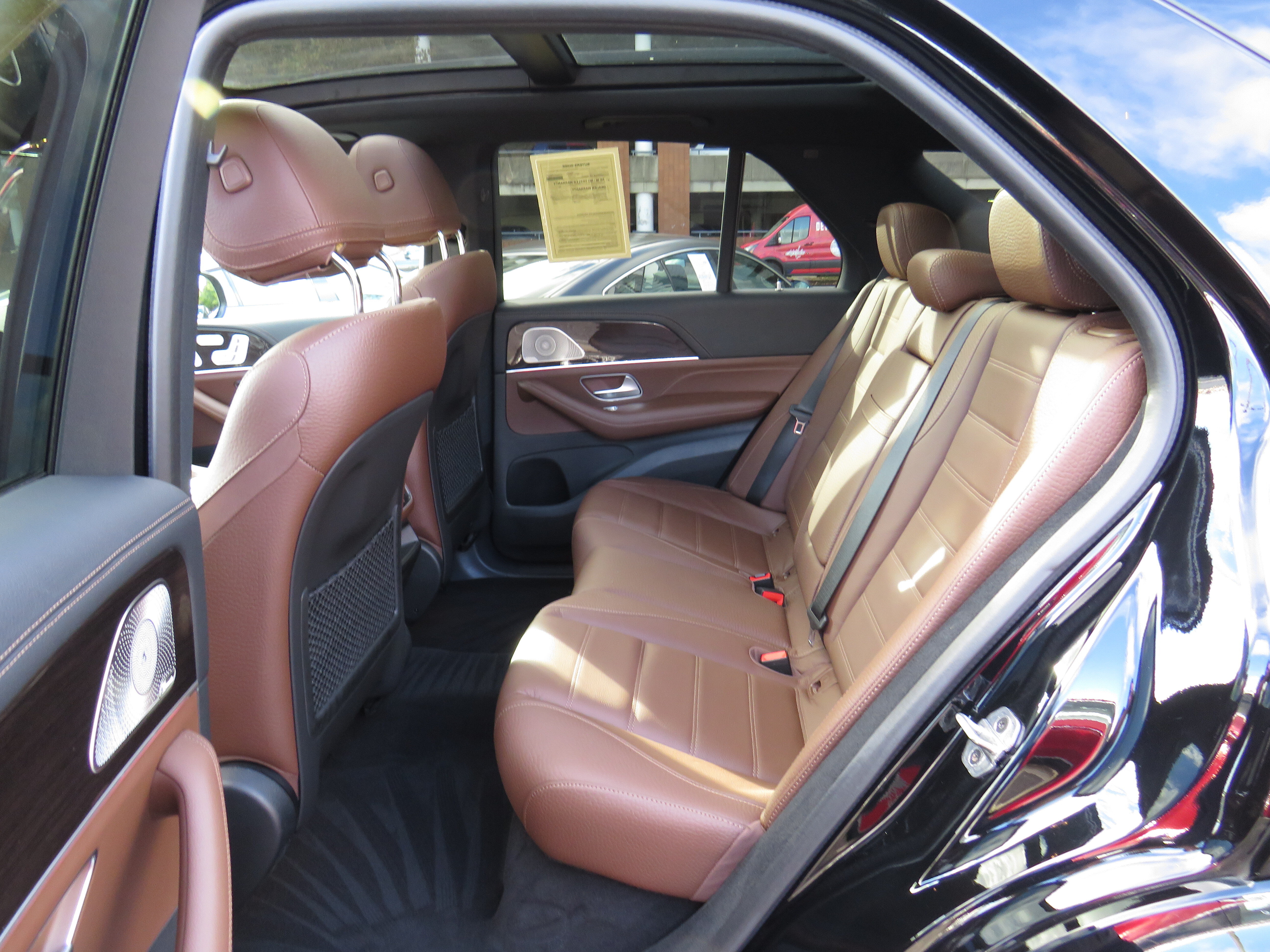 Certified Used 2024 Black Mercedes-Benz GLE 350 4MATIC® image 21