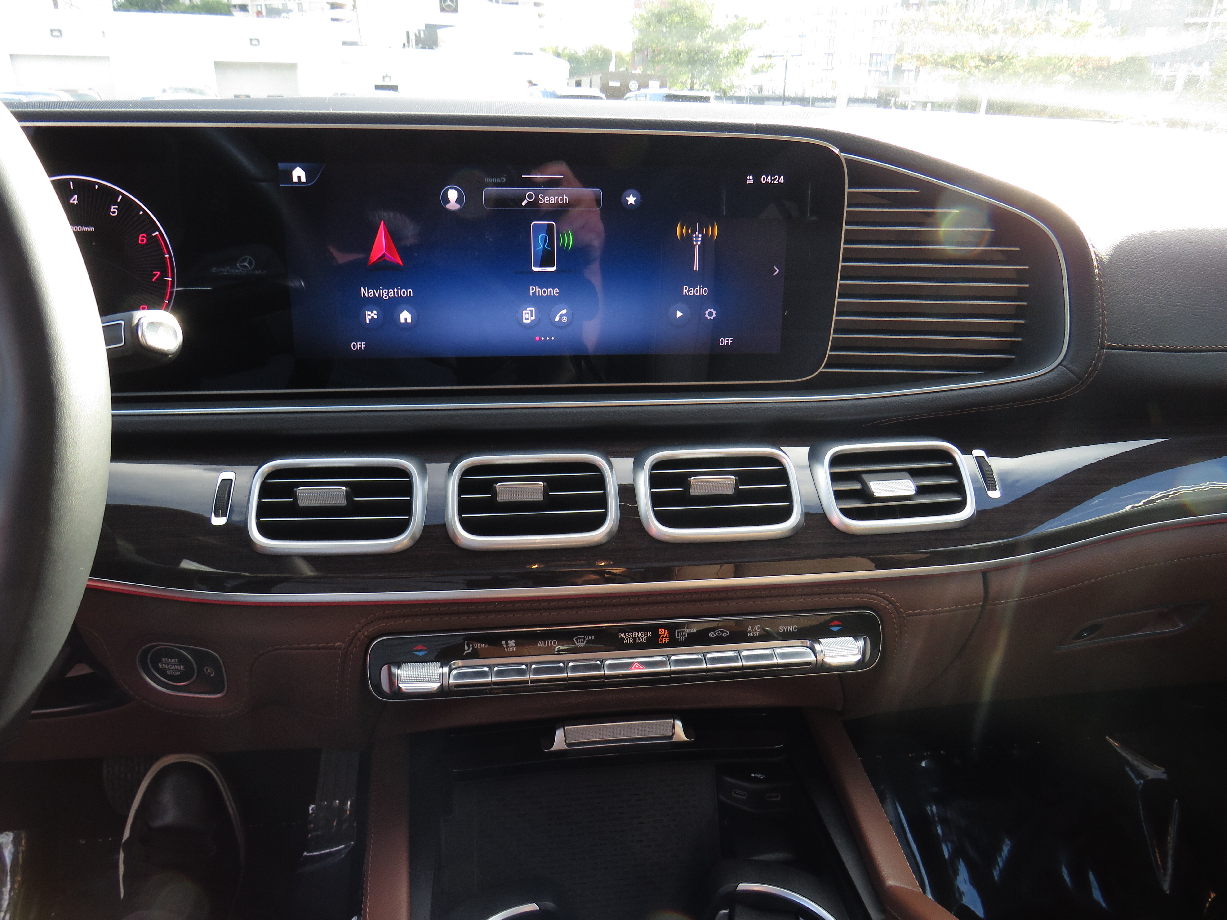 Certified Used 2024 Black Mercedes-Benz GLE 350 4MATIC® image 15