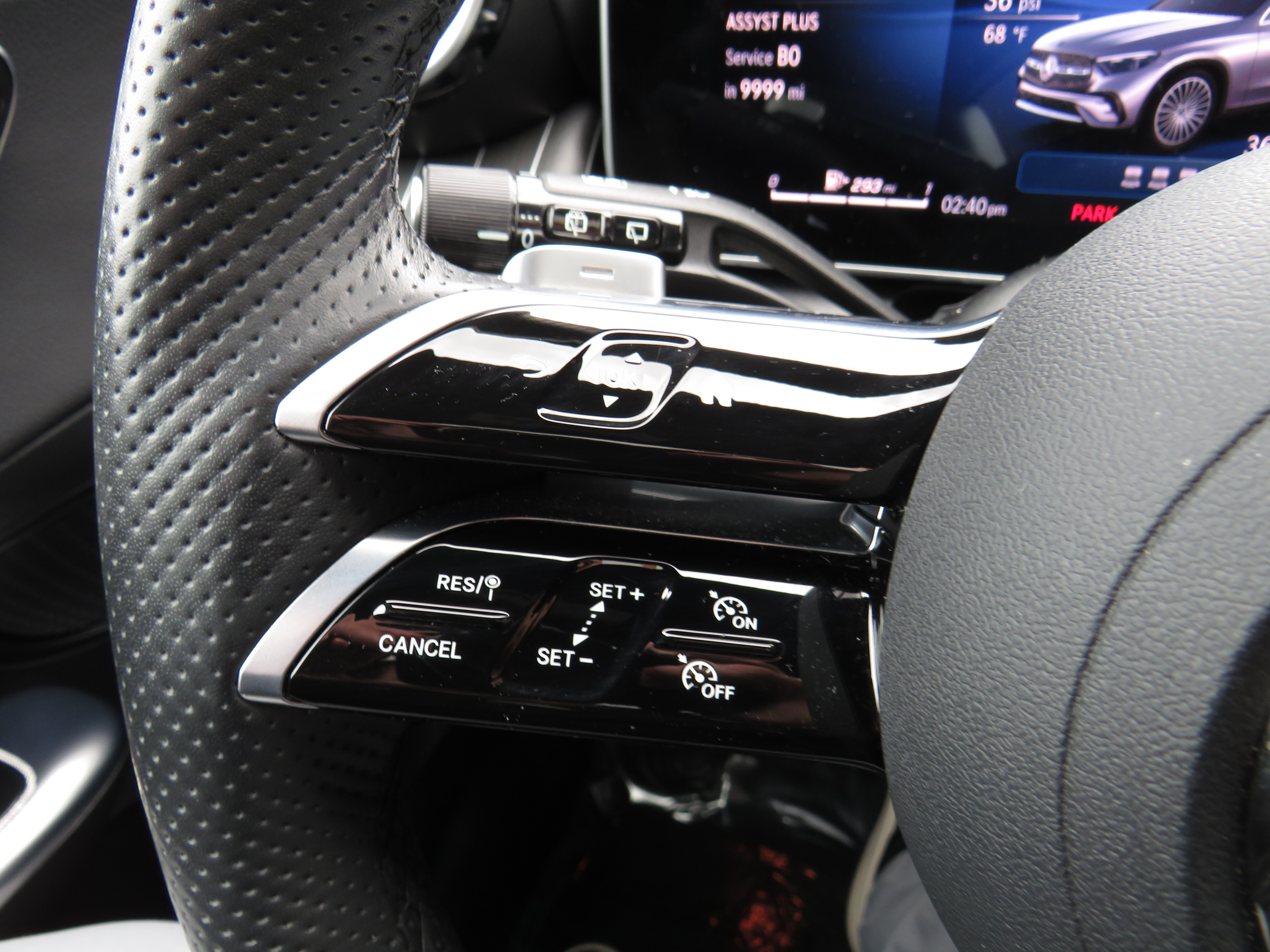 Used 2026 Black Mercedes-Benz GLC 300 4MATIC® image 11