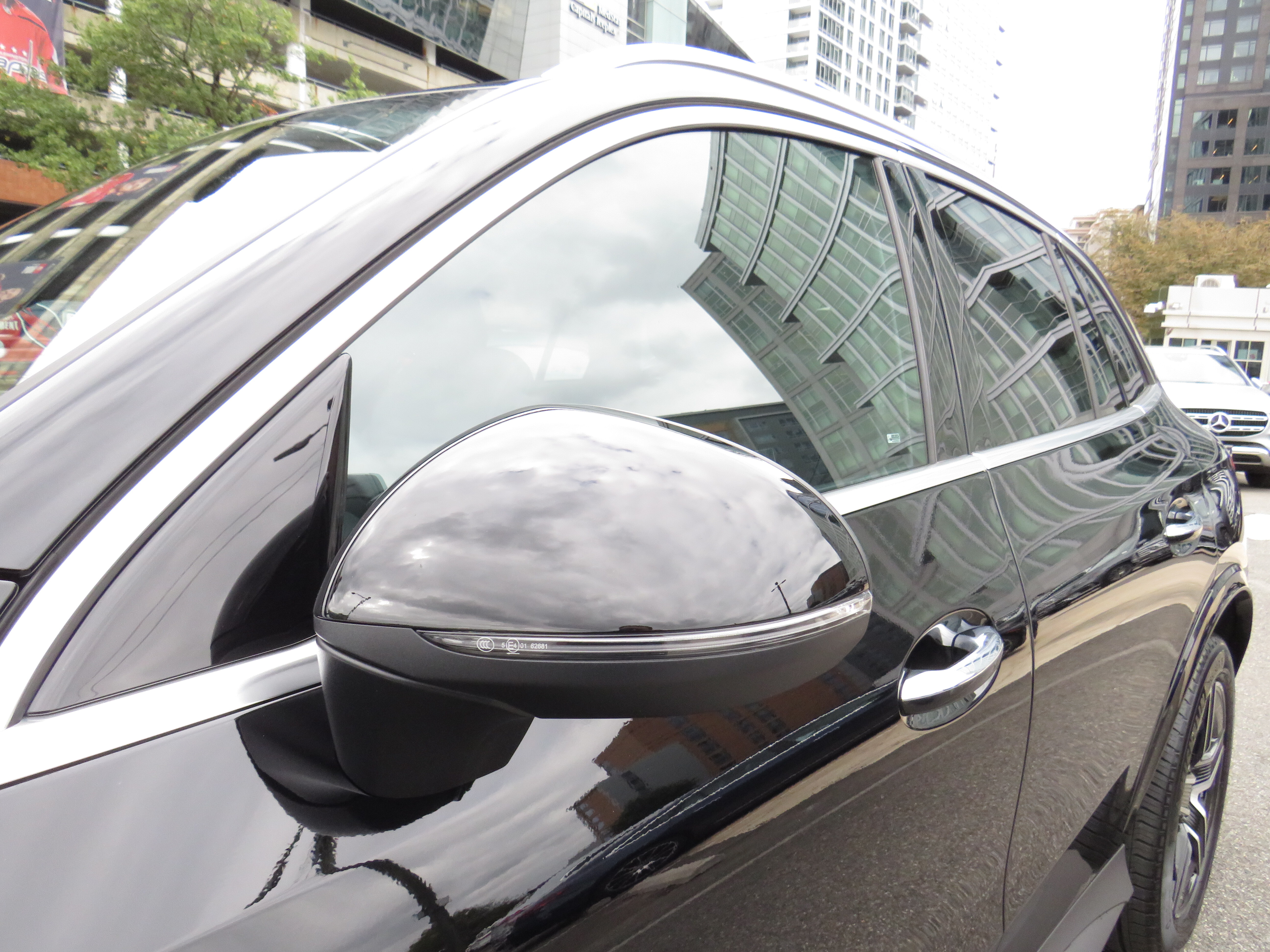 Used 2026 Black Mercedes-Benz GLC 300 4MATIC® image 27