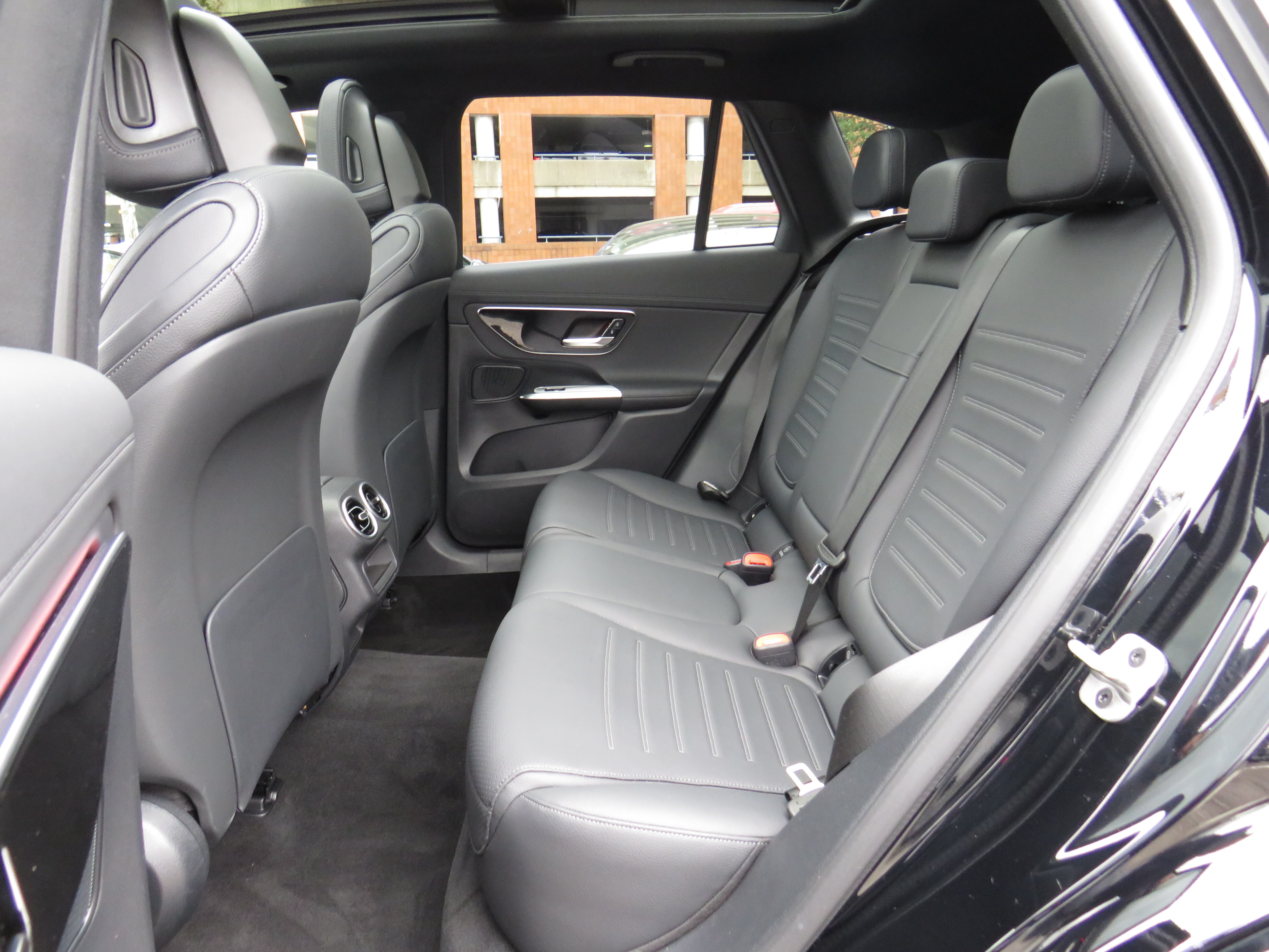 Used 2026 Black Mercedes-Benz GLC 300 4MATIC® image 21