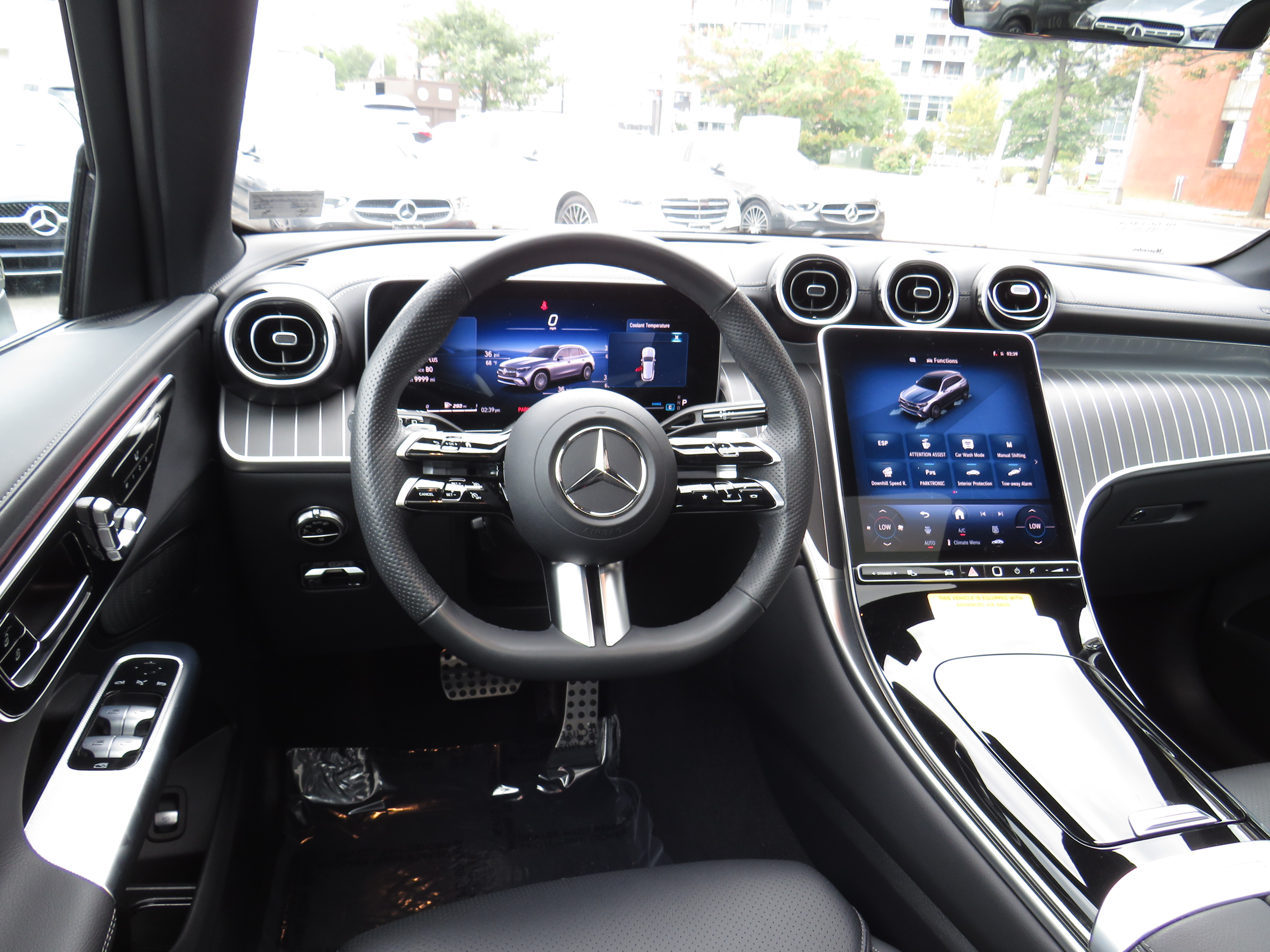 Used 2026 Black Mercedes-Benz GLC 300 4MATIC® image 10