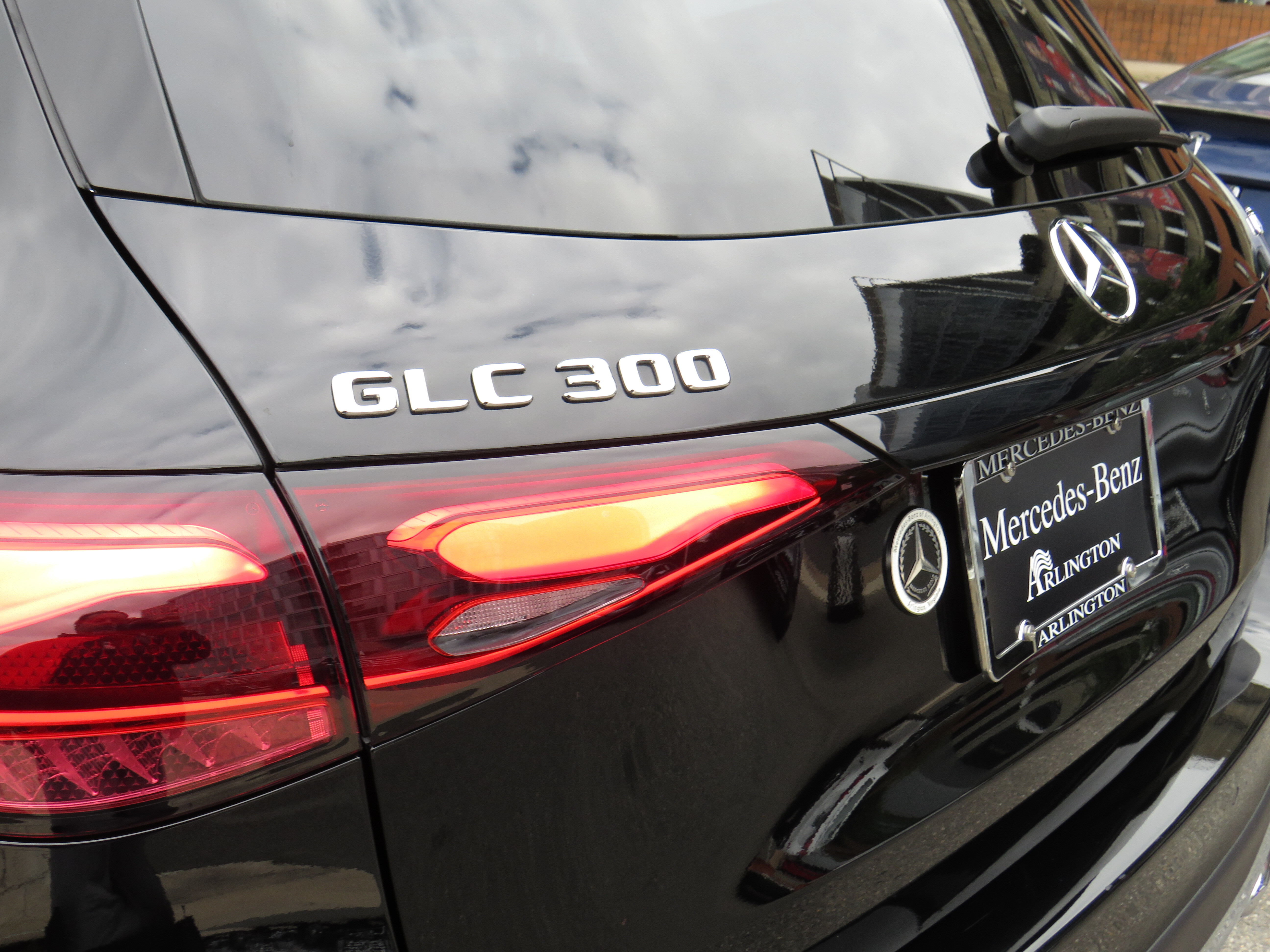 Used 2026 Black Mercedes-Benz GLC 300 4MATIC® image 29