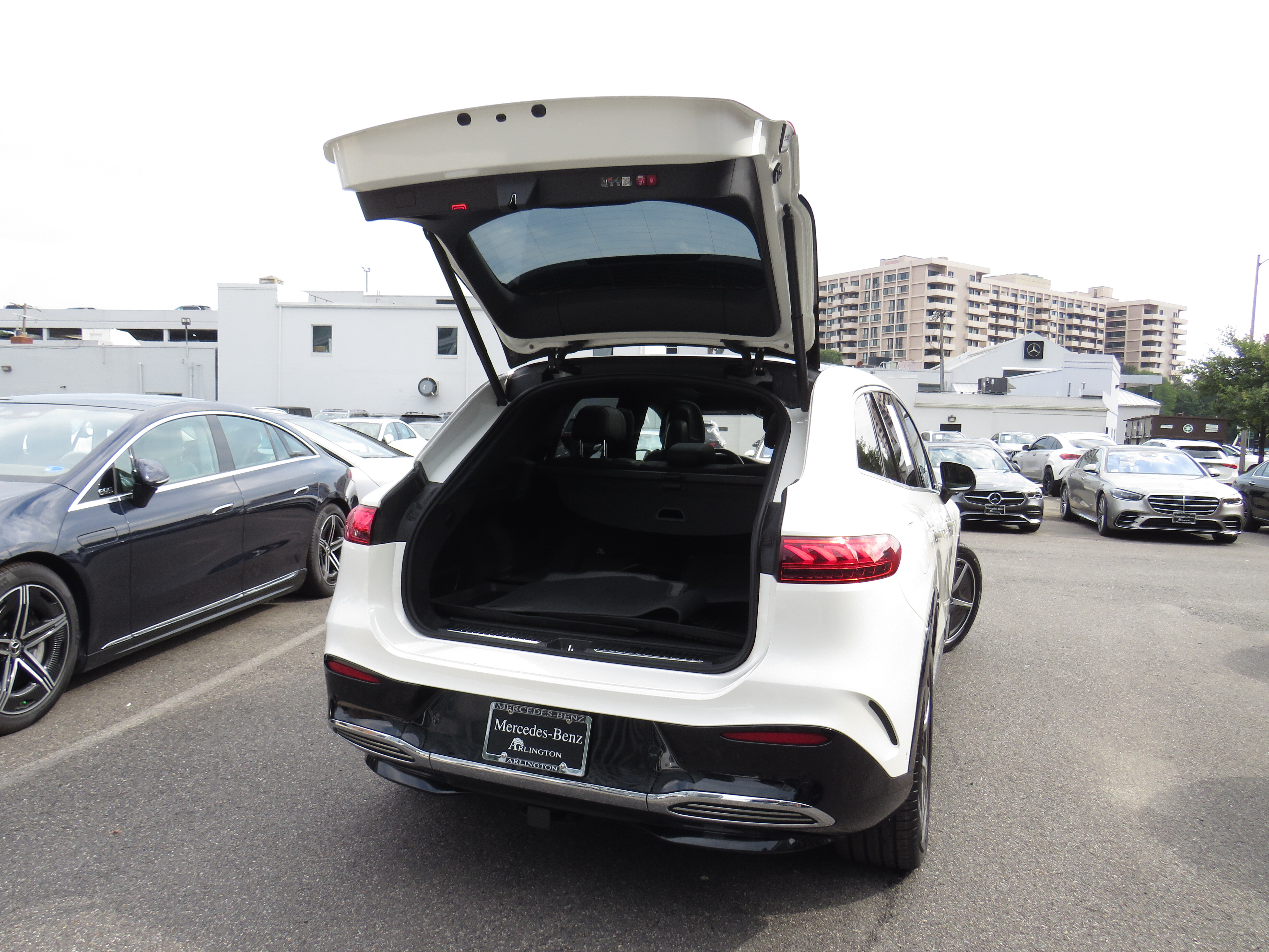 Certified Used 2023 Polar White Mercedes-Benz EQS 580 4MATIC® image 32