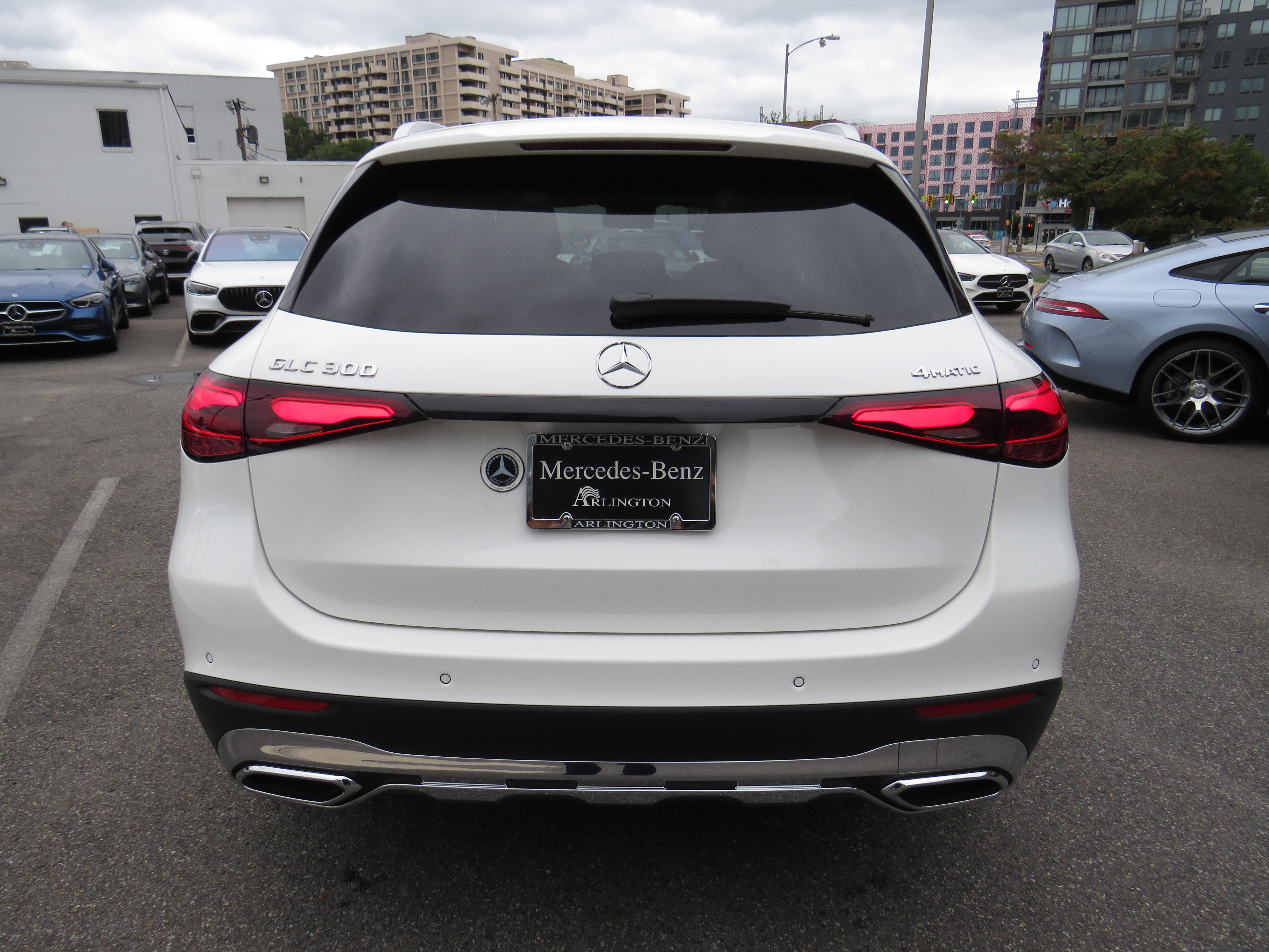 Used 2026 Polar White Mercedes-Benz GLC 300 4MATIC® image 3