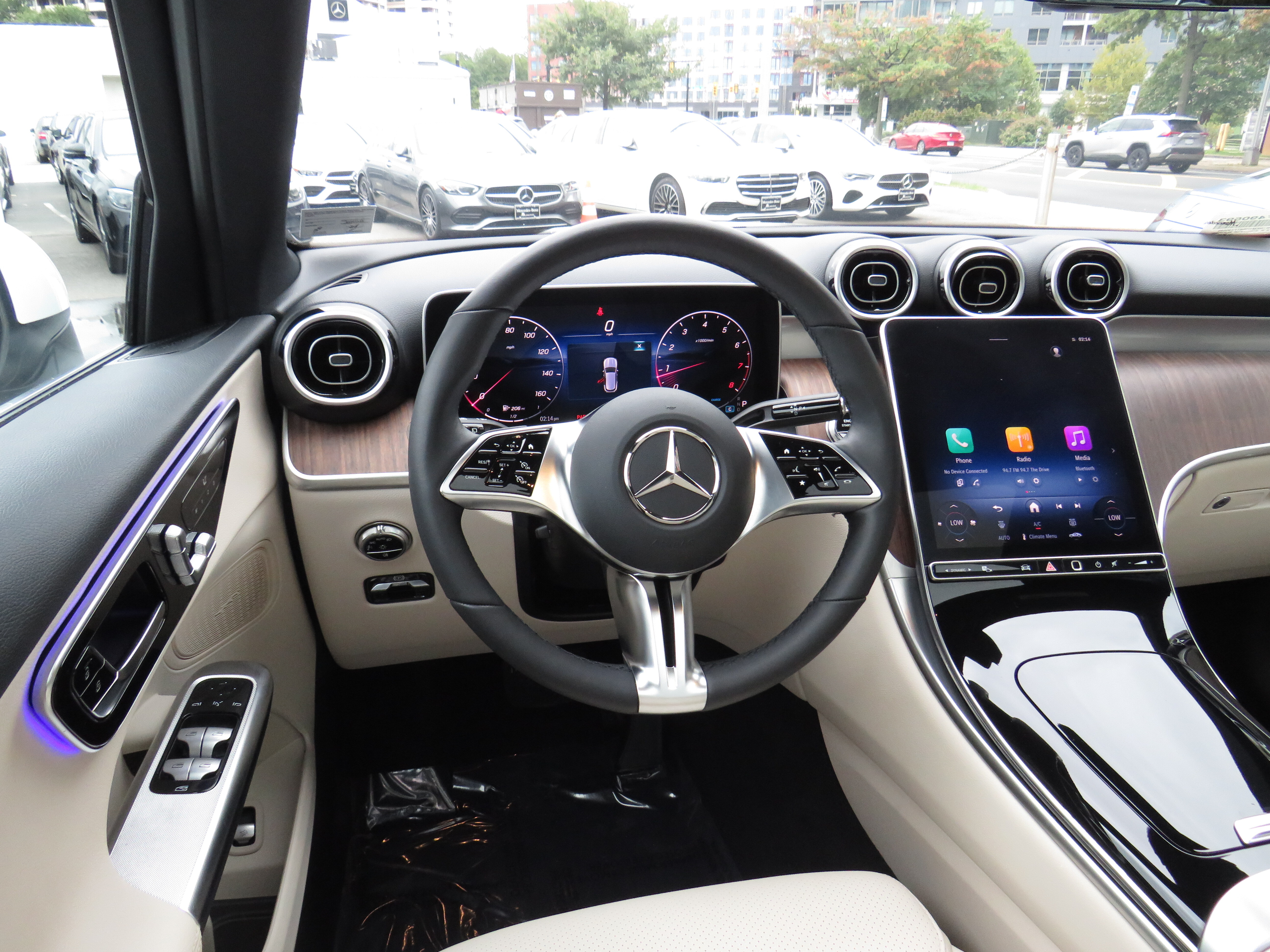Used 2026 Polar White Mercedes-Benz GLC 300 4MATIC® image 10