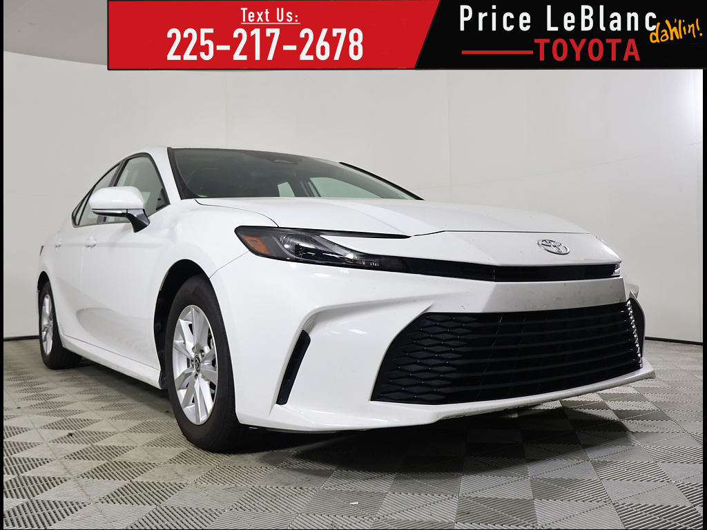 2025 Toyota Camry LE FWD