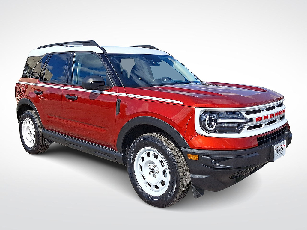 2023 Ford Bronco Sport Heritage comparison vehicle