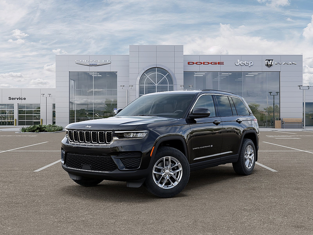 2026 Jeep Grand Cherokee Laredo X 4×4 comparison vehicle