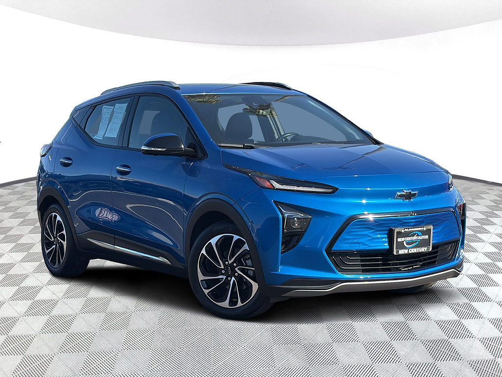 Bright Blue Metallic 2023 Chevrolet Bolt EUV Hatchback Front-Wheel Drive 1-Speed Dual Clutch