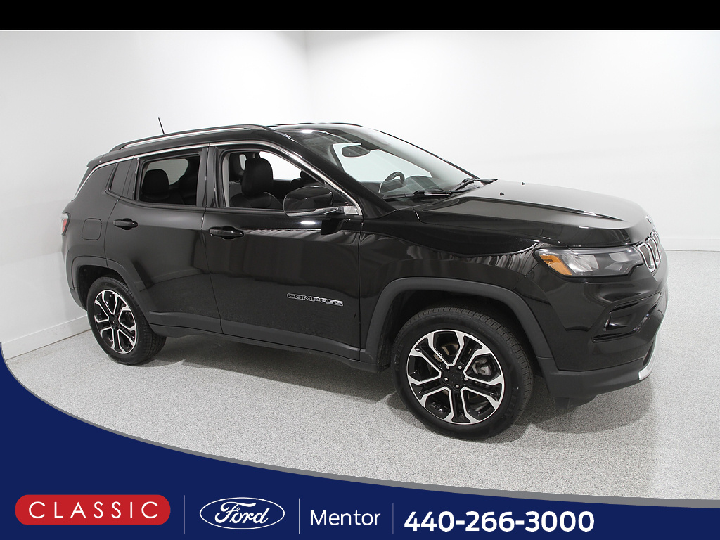 Diamond Black Crystal Pearl Coat 2022 Jeep Compass SUV / Crossover Four-Wheel Drive 9-Speed Automatic