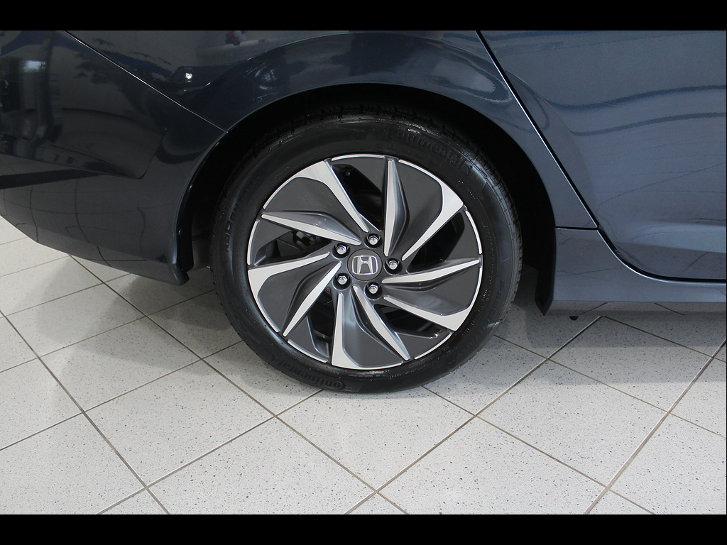 2022 Honda Insight Touring - Photo 11