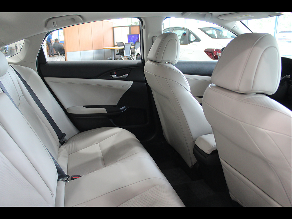 2022 Honda Insight Touring - Photo 20