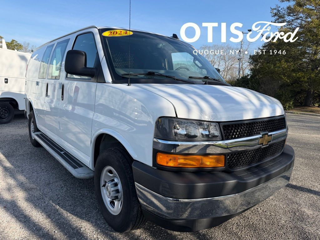 Summit White 2024 Chevrolet Express Cargo Van Rear-Wheel Drive 8-Speed Automatic