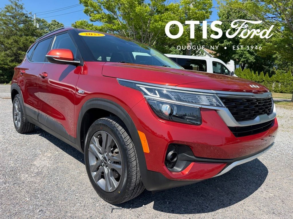 Mars Orange 2022 Kia Seltos SUV / Crossover All-Wheel Drive Continuously Variable Transmission