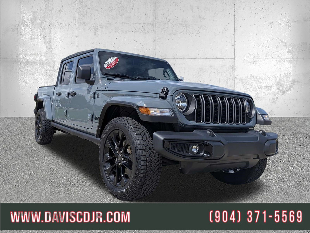 2025 Jeep Gladiator NightHawk Crew Cab 4WD