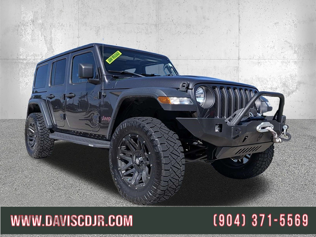 Gray 2018 Jeep Wrangler SUV / Crossover Four-Wheel Drive 8-Speed Automatic