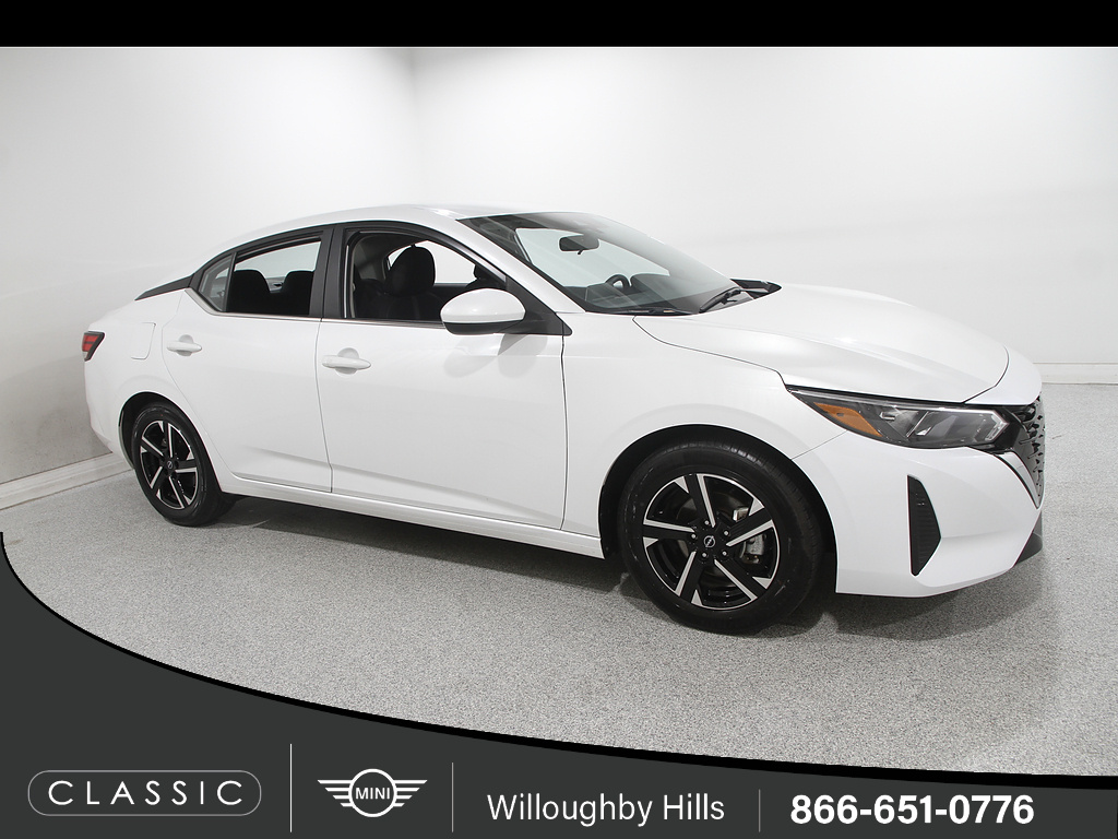 Aspen White TriCoat 2025 Nissan Sentra Sedan Front-Wheel Drive Continuously Variable Transmission