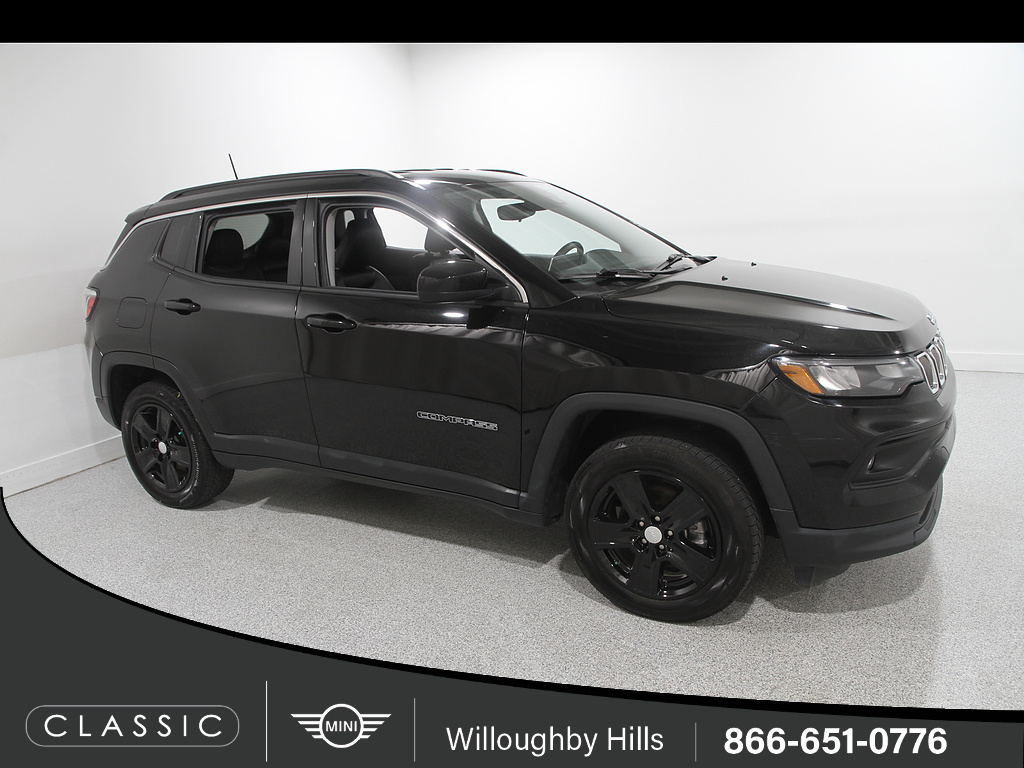 Diamond Black Crystal Pearl Coat 2022 Jeep Compass SUV / Crossover Four-Wheel Drive 9-Speed Automatic