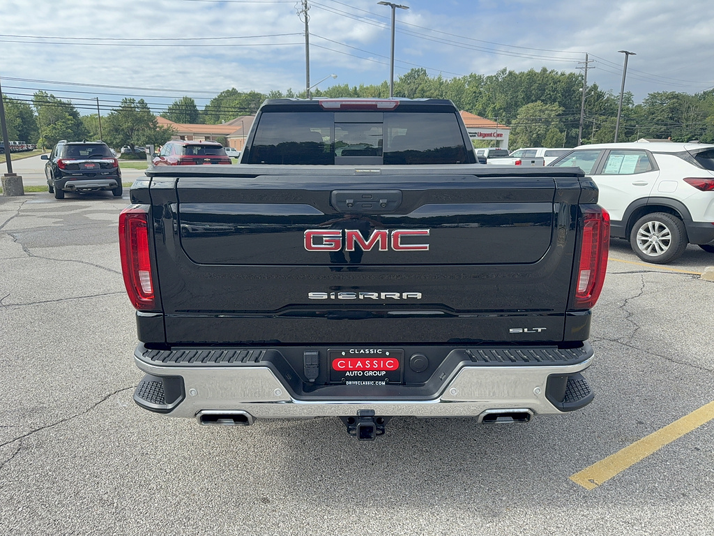 2024 GMC Sierra 1500 SLT - Onyx Black exterior view 5