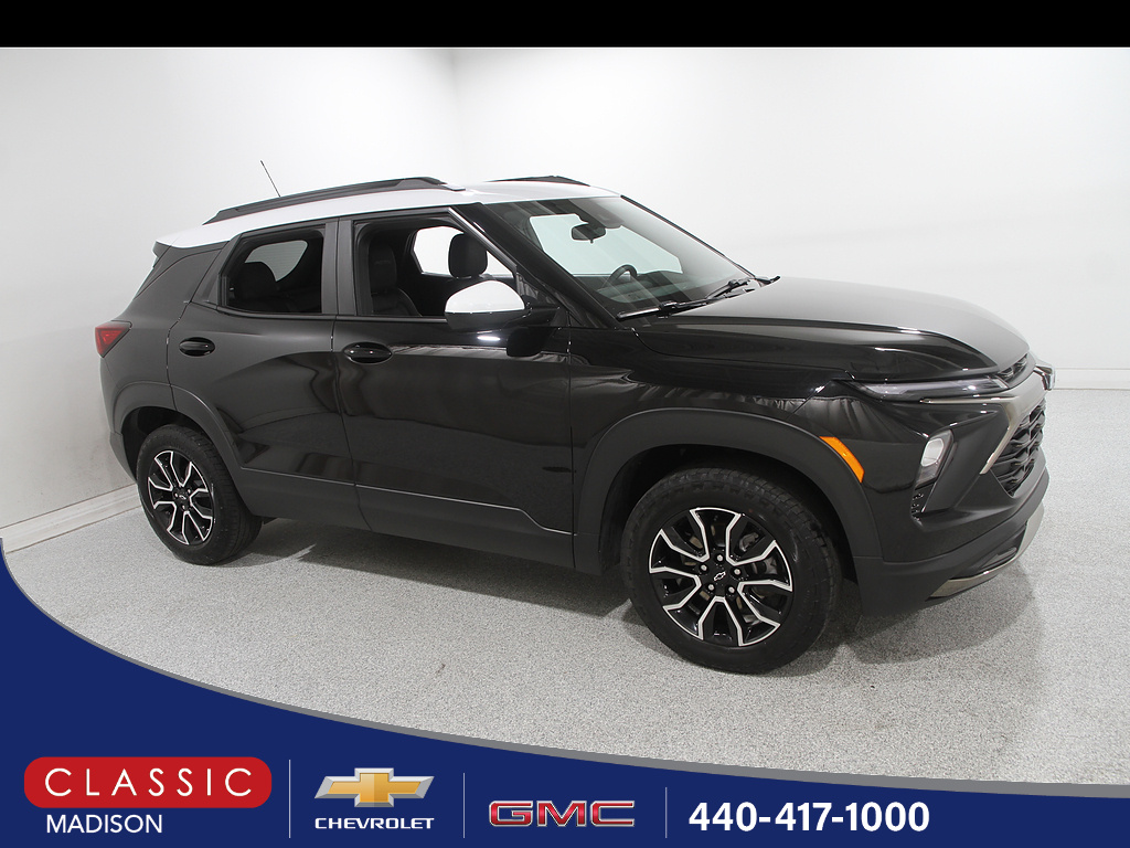 Mosaic Black Metallic 2025 Chevrolet Trailblazer SUV / Crossover Four-Wheel Drive 9-Speed Automatic