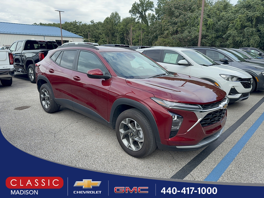 Red (Crimson Metallic) 2024 Chevrolet Trax SUV / Crossover Front-Wheel Drive 6-Speed Automatic