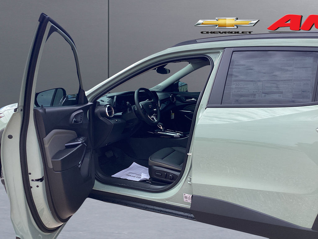 New 2026 Chevrolet Trax SUV