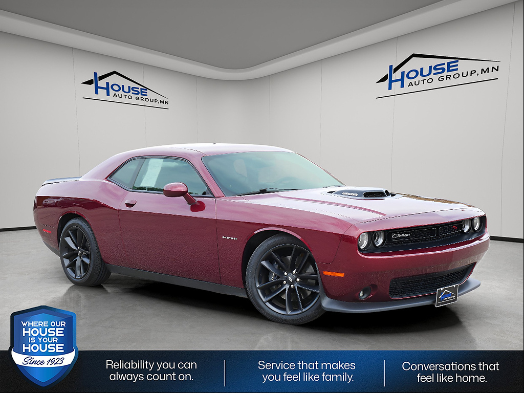 Octane Red Pearl Coat 2021 Dodge Challenger Coupe Rear-Wheel Drive 8-Speed Automatic