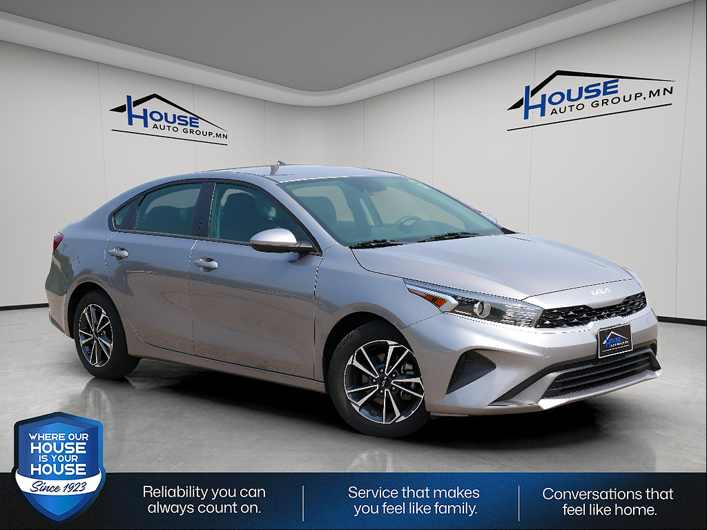  2024 Kia Forte LXS FWD   