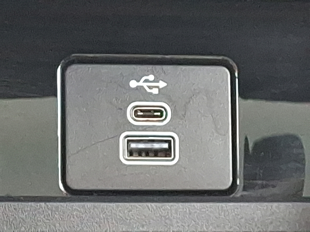 2025 Ford Mustang Mach-E photo 23 of 31