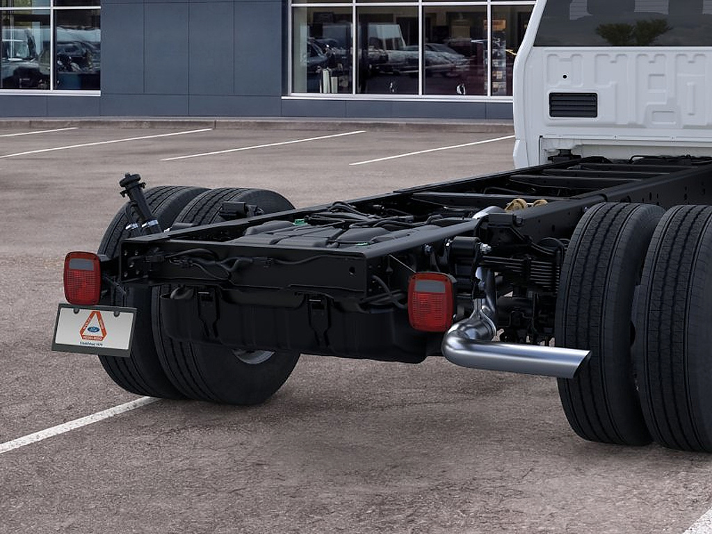 2026 Ford Super Duty F-600 DRW XL Oxford White at Woltz & Wind Ford
