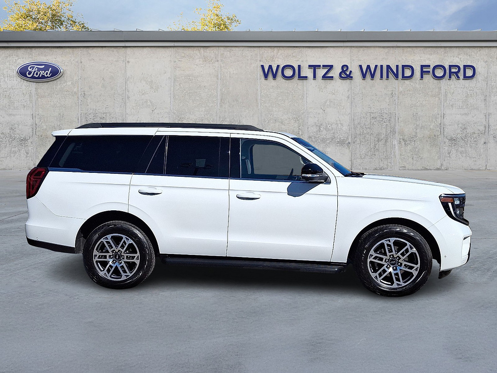 2025 Ford Expedition Active Oxford White at Altoona Honda