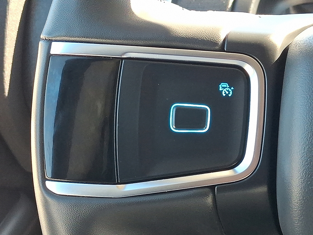 2025 Ford Expedition Active Oxford White at Altoona Honda