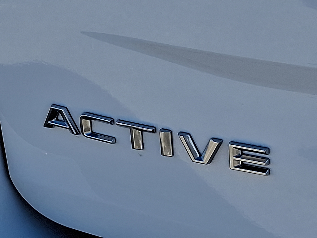 2025 Ford Expedition Active Oxford White at Altoona Honda
