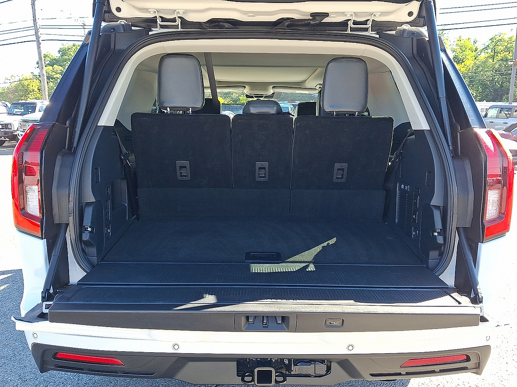 2025 Ford Expedition Active Oxford White at Altoona Honda