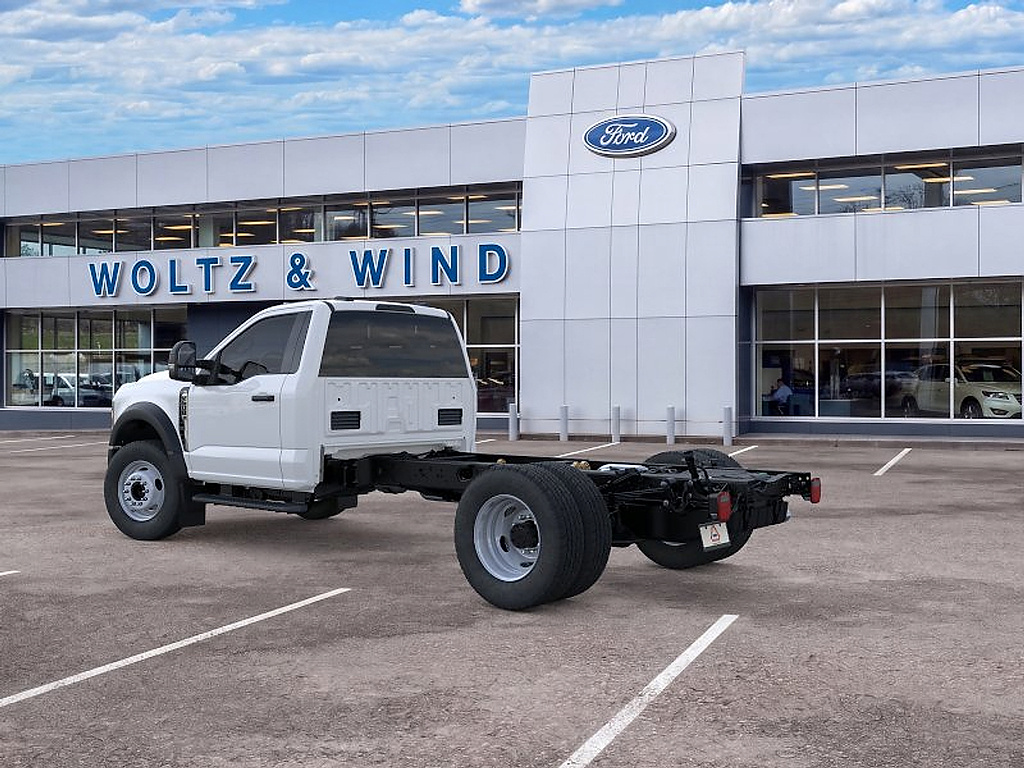 2026 Ford Super Duty F-600 DRW photo 4 of 22