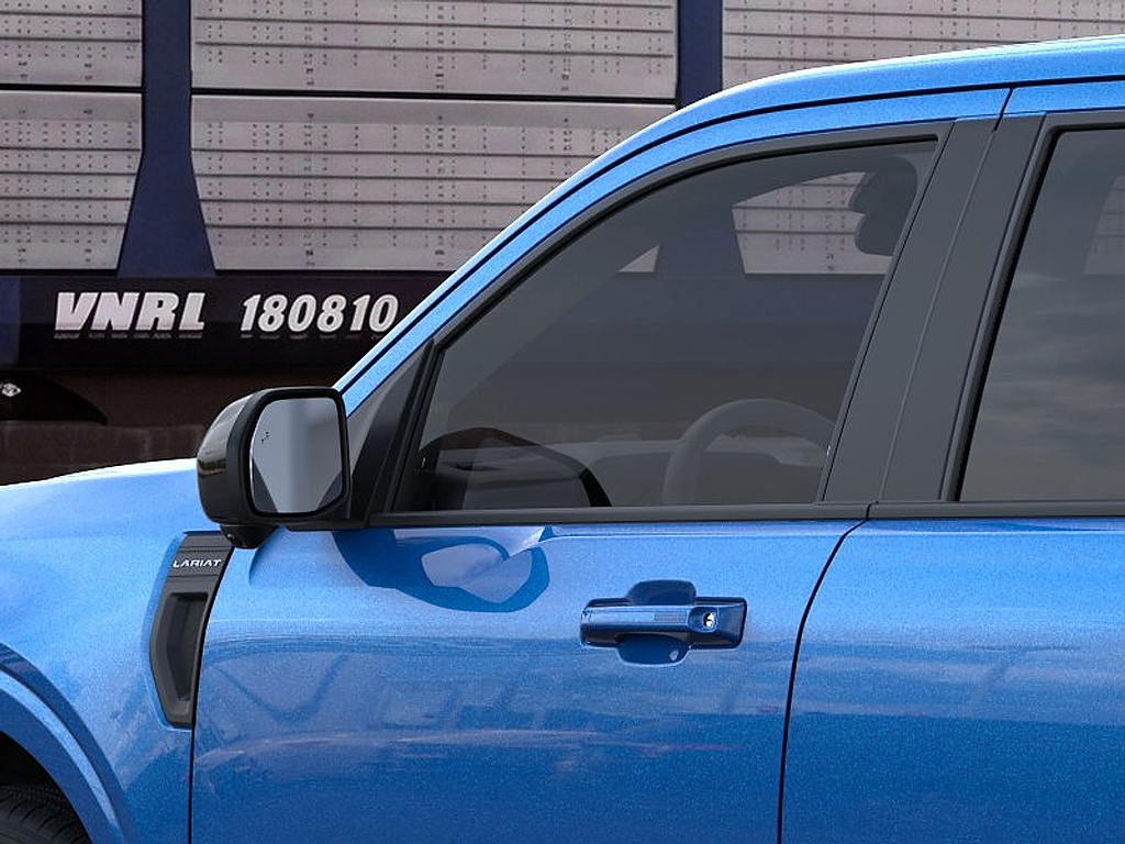 2026 Ford Maverick photo 21 of 24