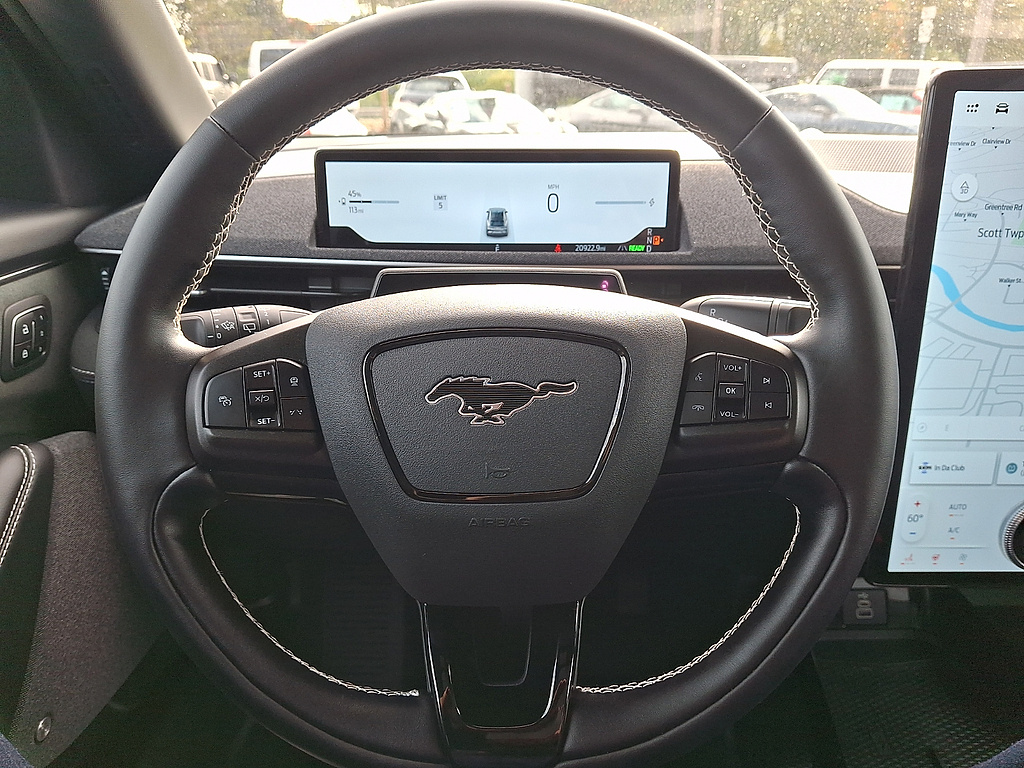 2025 Ford Mustang Mach-E photo 18 of 31