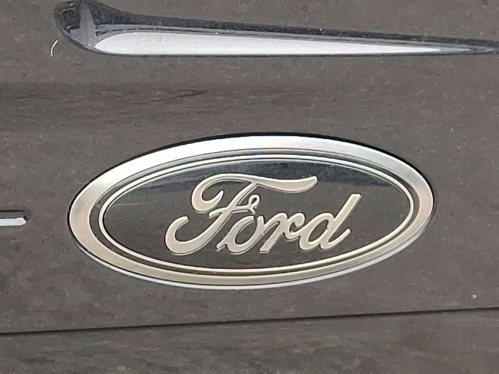 2023 Ford F-150 Platinum Agate Black at Washington Ford