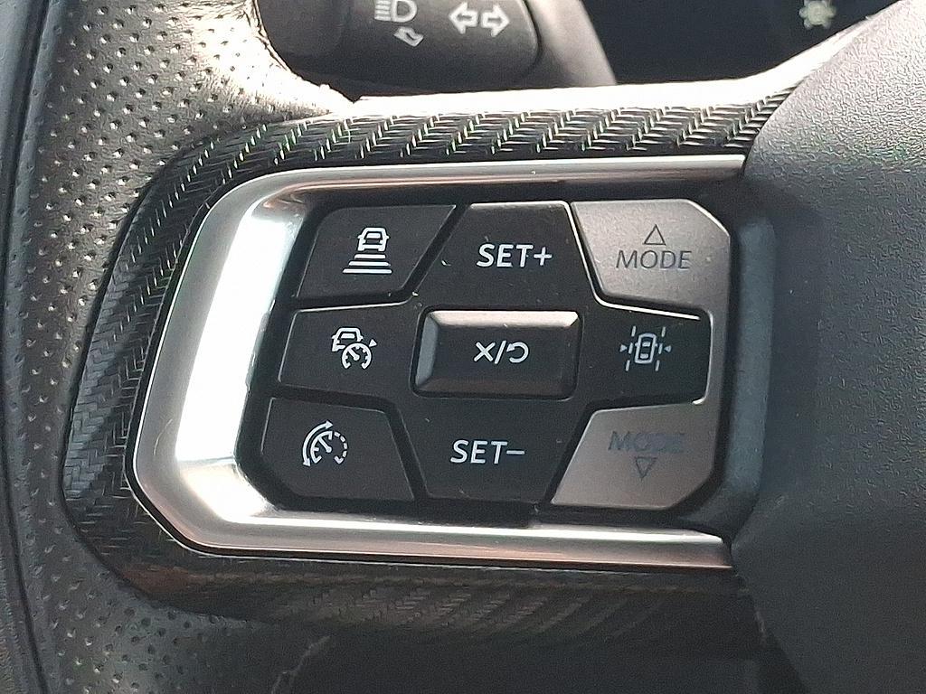 2024 Ford Mustang photo 20 of 31