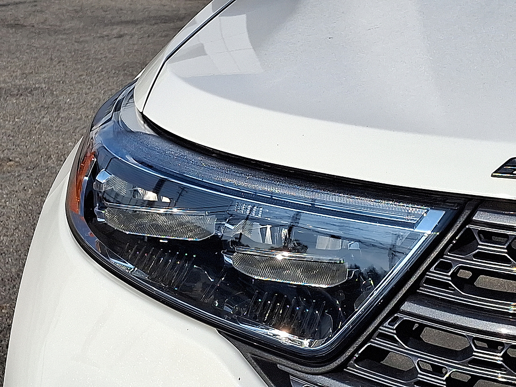 2024 Ford Explorer XLT Star White Metallic Tri-Coat at Washington Ford