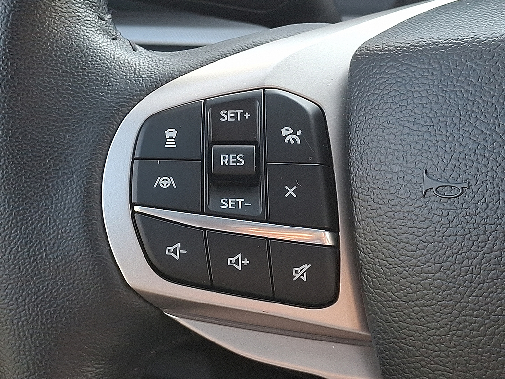 2024 Ford Explorer XLT Star White Metallic Tri-Coat at Washington Ford