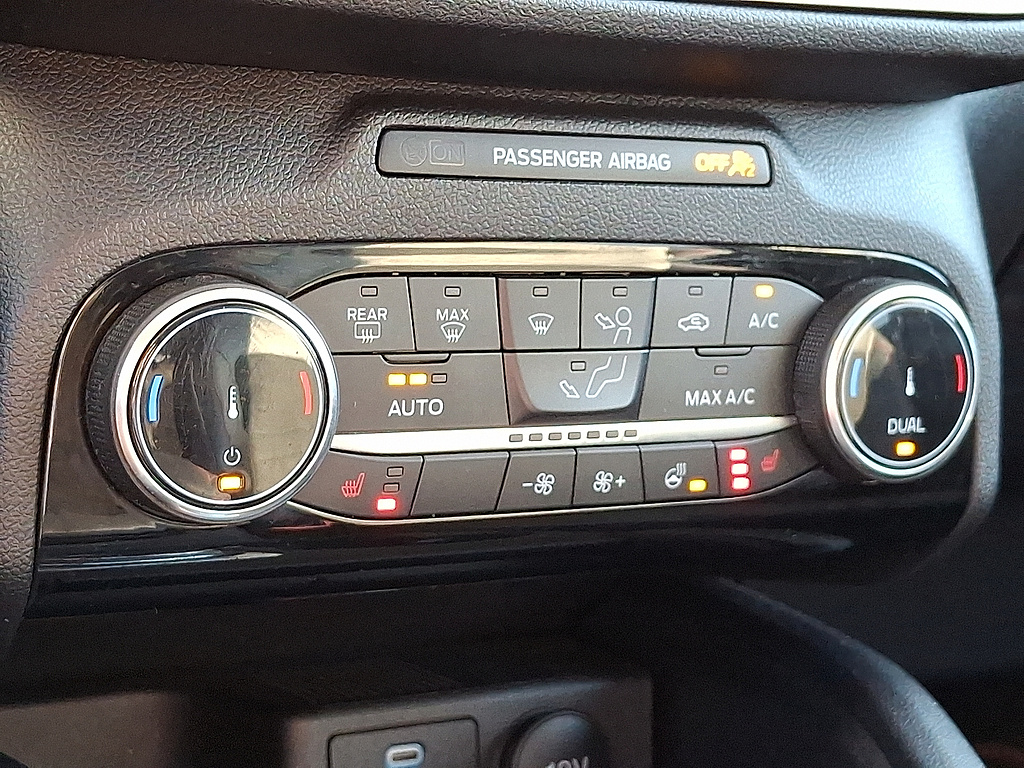 2022 Ford Escape SEL Agate Black at Washington Ford