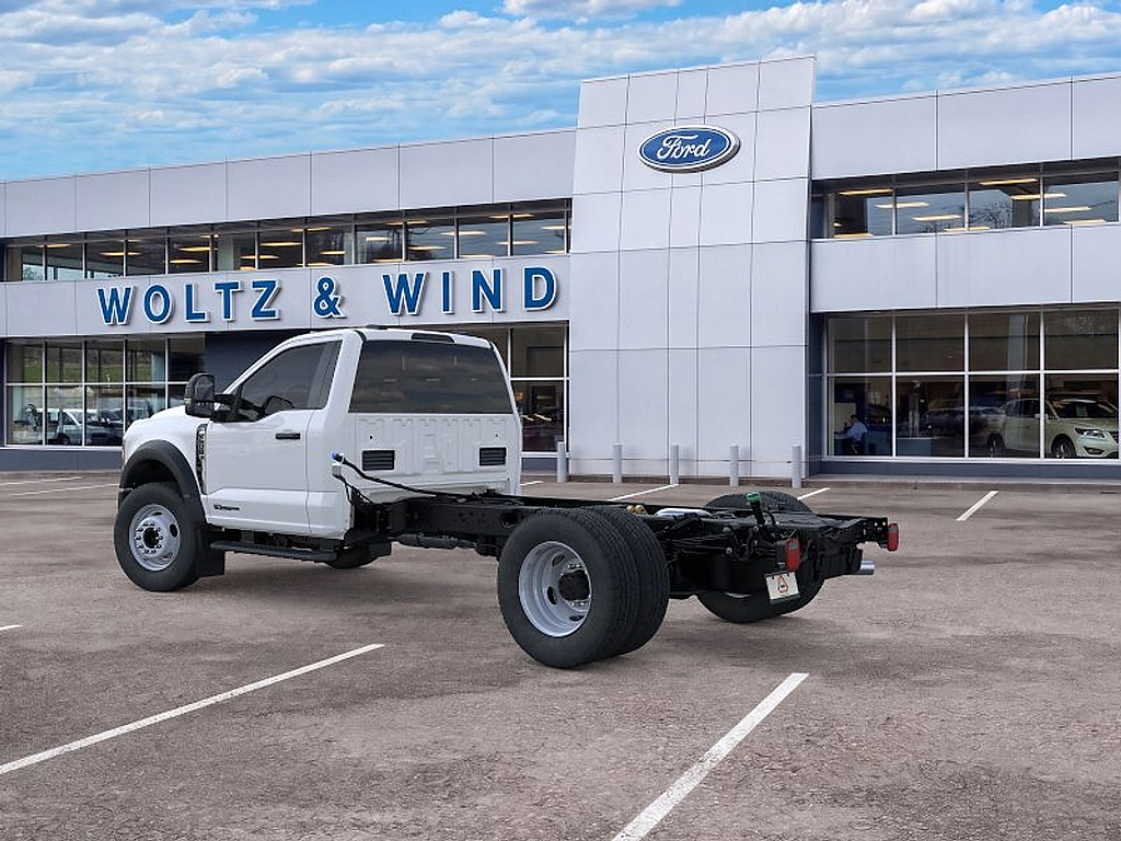 2026 Ford Super Duty F-600 DRW photo 4 of 22