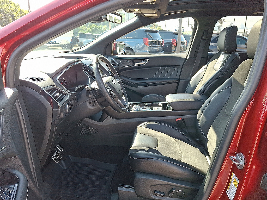2020 Ford Edge ST Rapid Red Metallic Tinted Clearcoat at Lake View Ford