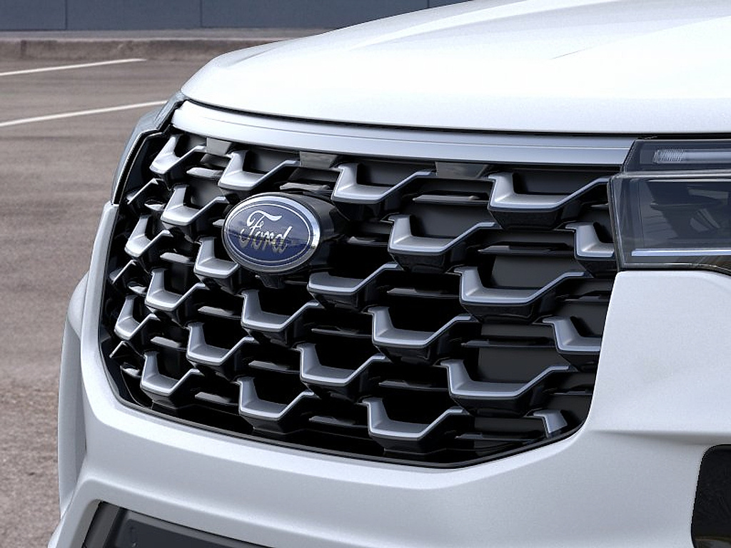 2026 Ford Explorer Platinum Star White Metallic Tri-Coat at Altoona Honda