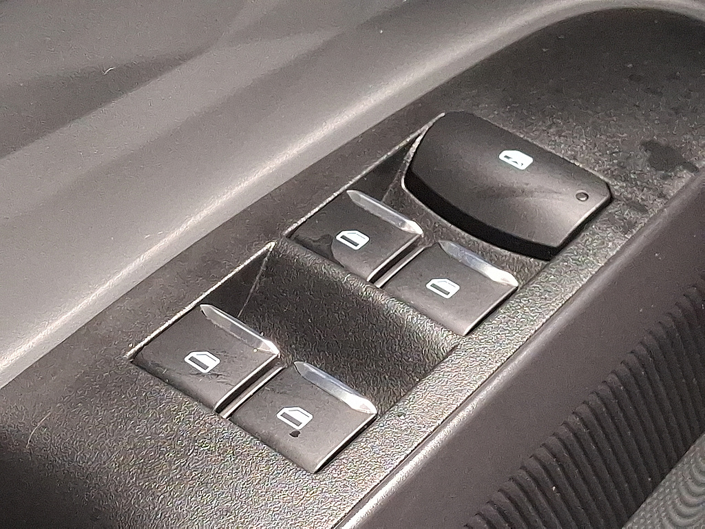 2024 Ford Maverick XL Oxford White at Washington Ford