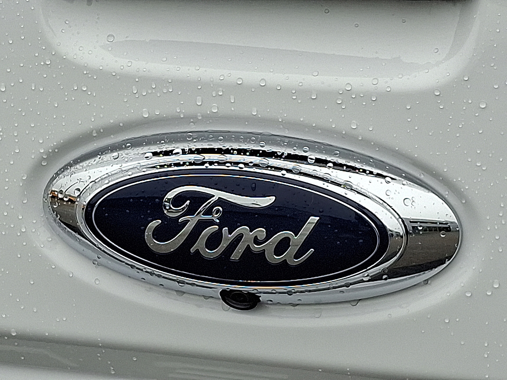 2024 Ford Maverick XL Oxford White at Washington Ford
