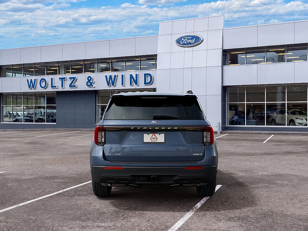 2027 Ford Explorer photo 7 of 23